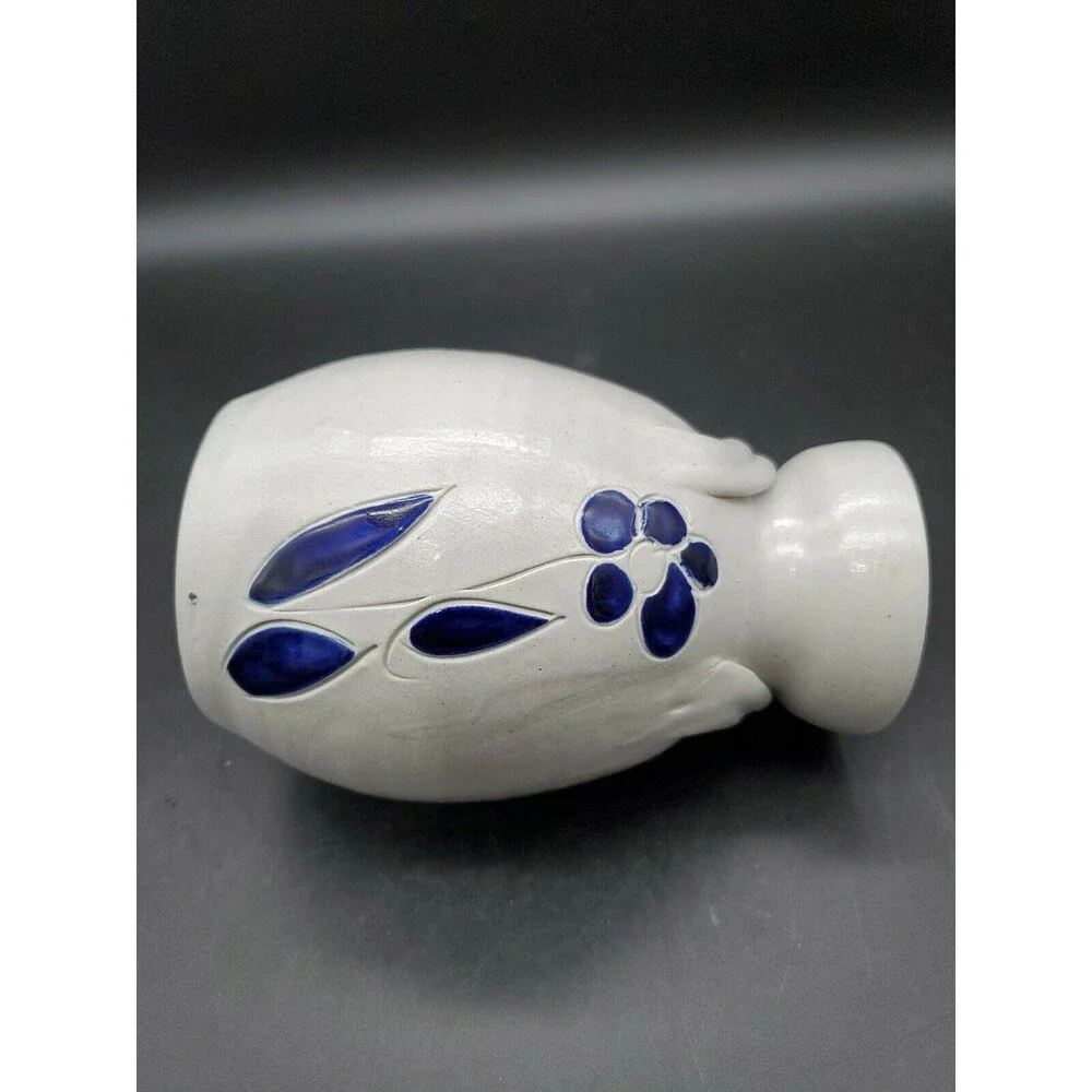 Vintage Williamsburg Pottery of Virginia Vase with Single Blue Flower